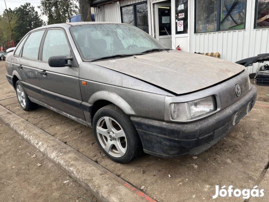 Volkswagen Passat B3 (1992) 1.9TD Aaz Alkatrészek #M3823