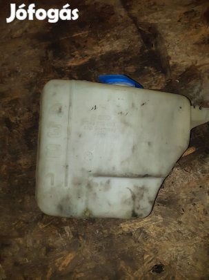 Volkswagen Passat B4 Ablakmosó Tartály