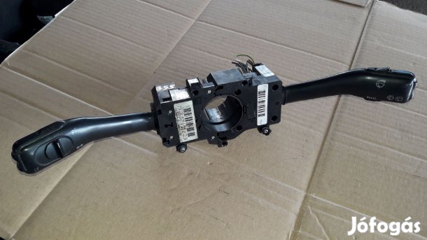 Volkswagen Passat B5 01-05 Bajuszkapcsoló