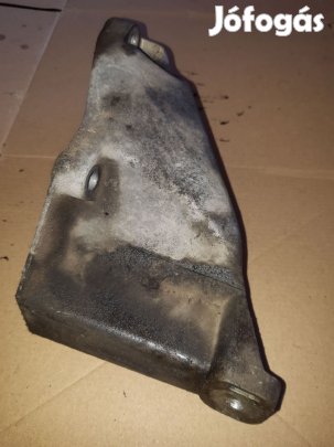 Volkswagen Passat B5 01-05 Bal Motortartó Bak