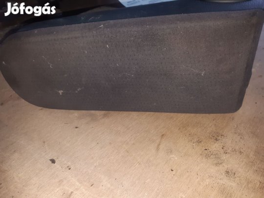 Volkswagen Passat B5 01-05 Könyöklő