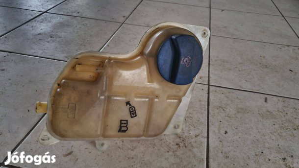 Volkswagen Passat B5.5 kiegyenlítő tartály