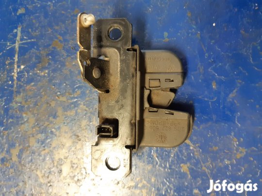 Volkswagen Passat B5 96-00 Csomagtérajtó Zár