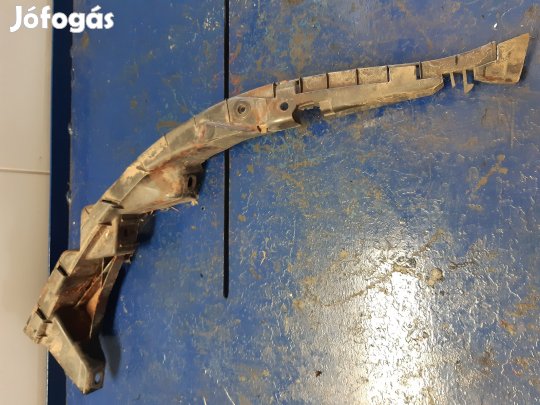 Volkswagen Passat B5 96-00 Jobb Első Lökhárító Tartó