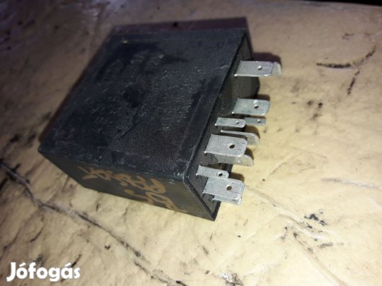 Volkswagen Passat B5 96-05 Első Ablaktörlő Relé