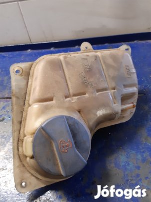 Volkswagen Passat B5 96-05 Kiegyenlítő Tartály