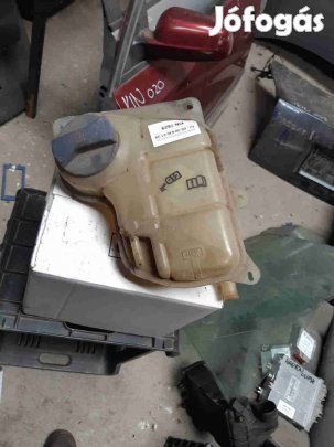 Volkswagen Passat B5 96-05 Kiegyenlítő Tartály