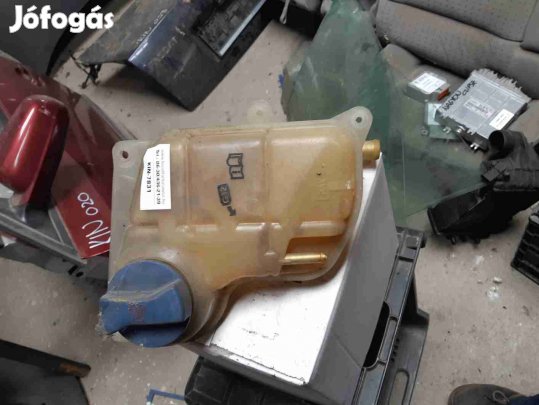 Volkswagen Passat B5 96-05 Kiegyenlítő Tartály