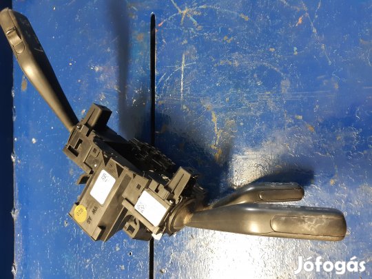 Volkswagen Passat B6 Bajuszkapcsoló