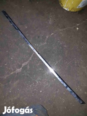 Volkswagen Passat B6 Bal Hátsó Ajtó Díszléc