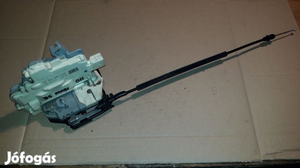 Volkswagen Passat B6 Bal Hátsó Ajtó Zárszerkezet + Központizár Motor