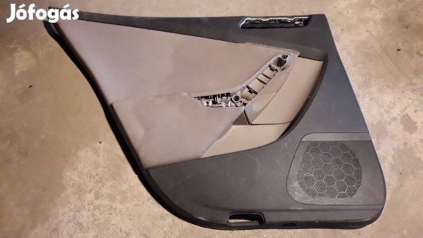 Volkswagen Passat B6 Bal Hátsó Ajtókárpit