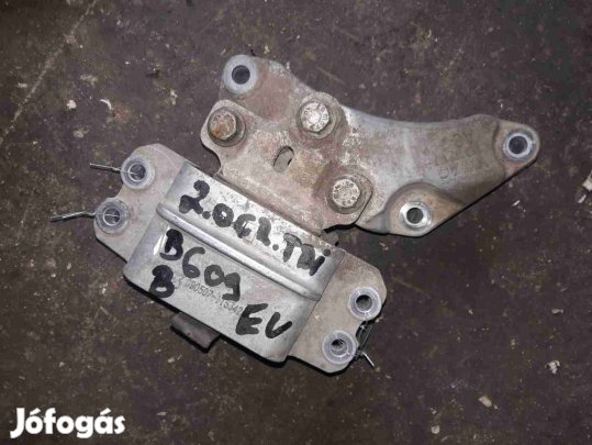 Volkswagen Passat B6 Bal Váltótartó Bak