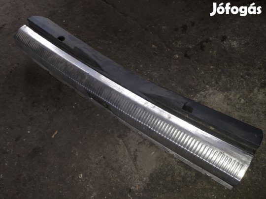 Volkswagen Passat B6 Csomagtér Küszöb Takaró Burkolat