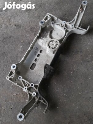 Volkswagen Passat B6 Első Bölcső