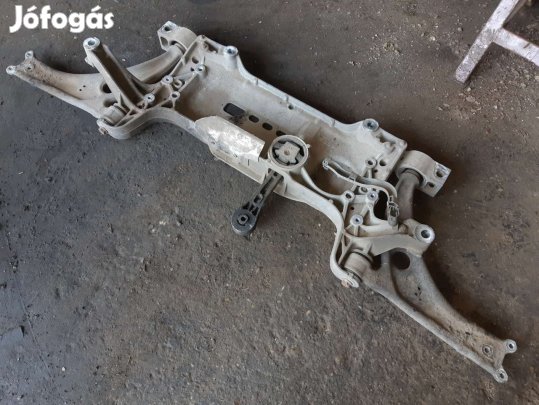 Volkswagen Passat B6 Első Bölcső + Lengőkar