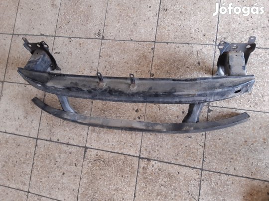 Volkswagen Passat B6 Első Lökhárító Merevítő