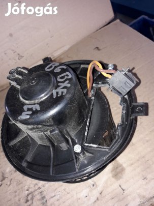 Volkswagen Passat B6 Fűtőmotor