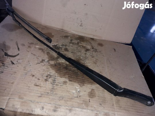Volkswagen Passat B6 Jobb Első Ablaktörlő Kar