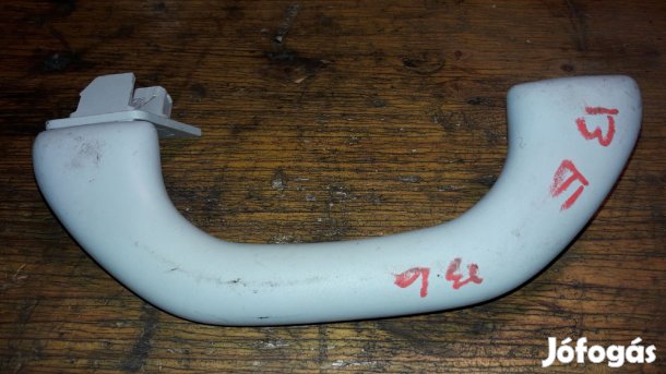 Volkswagen Passat B6 Kapaszkodó