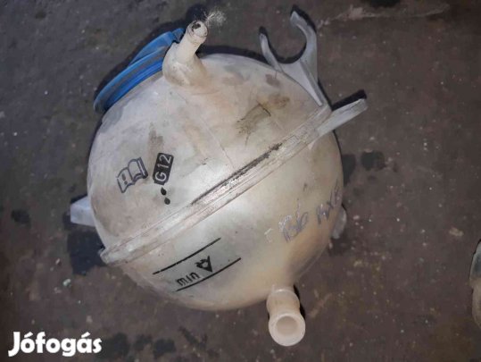 Volkswagen Passat B6 Kiegyenlítő Tartály