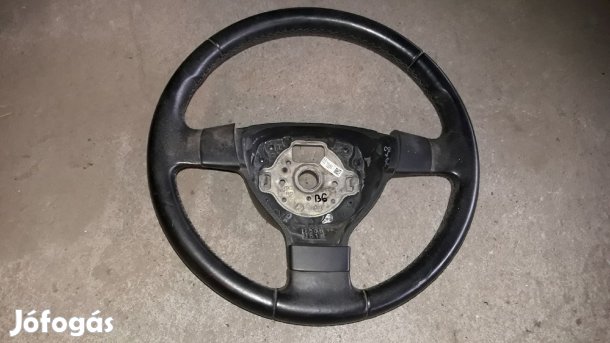 Volkswagen Passat B6 Kormánykerék