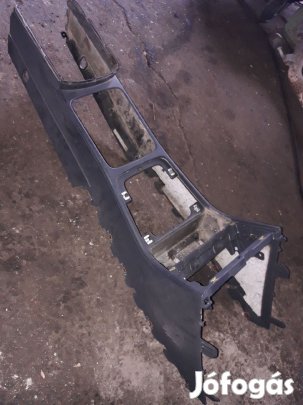 Volkswagen Passat B6 Középbox