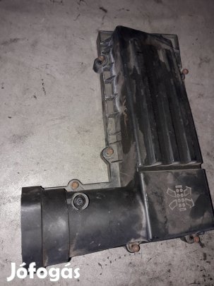 Volkswagen Passat B6 Légszűrő Ház Fedél