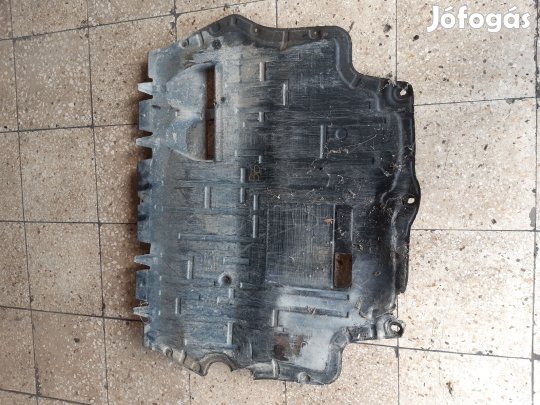 Volkswagen Passat B6 Motor Alsó Burkolat