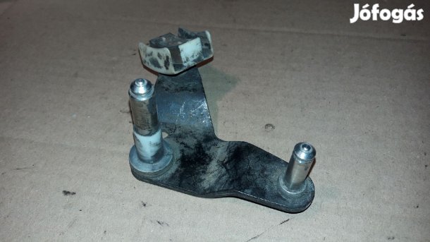 Volkswagen Passat B6 Váltó Kulissza Persely