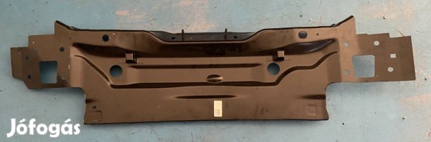Volkswagen Passat B8 hátsó keresztpanel 3G9813301A eladó