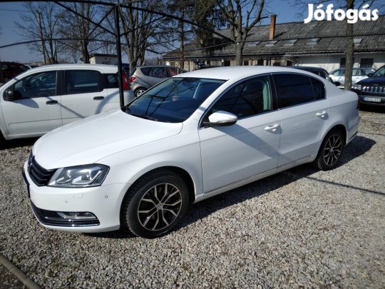Volkswagen Passat VIII 1.4 TSI BMT ACT Comfortl...
