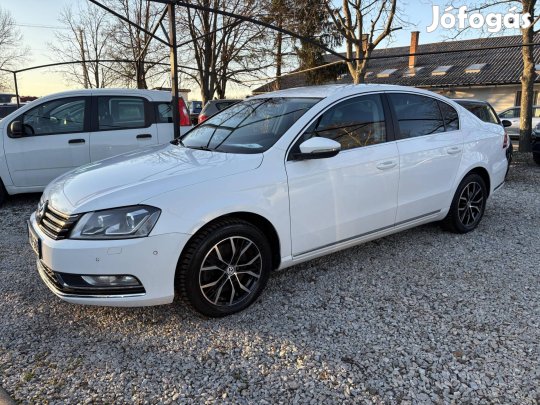 Volkswagen Passat VIII 1.4 TSI BMT ACT Comfortl...