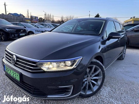 Volkswagen Passat VIII Variant 1.4 TSI GTE Plug...