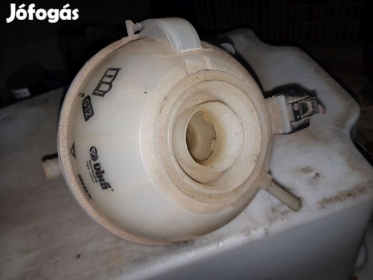 Volkswagen Polo 01- Kiegyenlítő Tartály