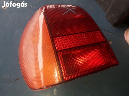 Volkswagen Polo 6N 94-01 Bal Hátsó Lámpa