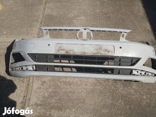 Volkswagen Polo 6 enyhén sérült első lőkhárító