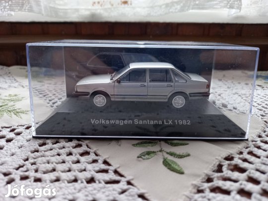 Volkswagen Santana LX autómodell (De Agostini)