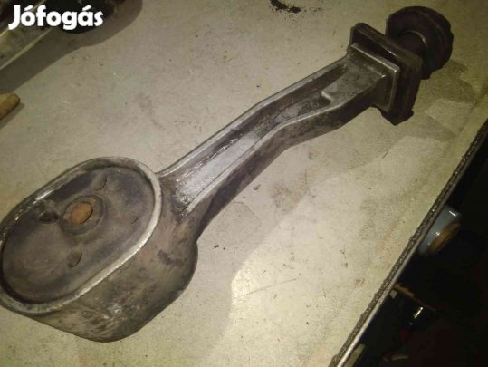 Volkswagen Sharan I Hátsó Motortartó Bak