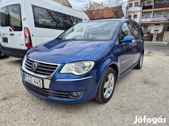 Volkswagen Touran 1.4 TSi Highline DSG Xenon DI...