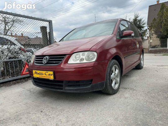 Volkswagen Touran 1.6 Trendline Friss Műszaki!!...