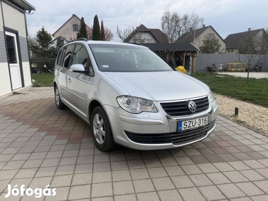 Volkswagen Touran 1.9 PD TDi Conceptline