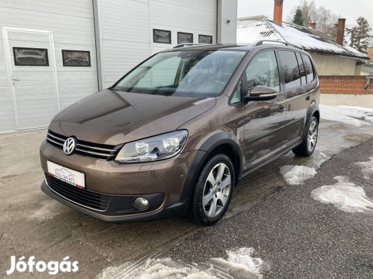 Volkswagen Touran 2.0 CR TDI Highline Cross !!...