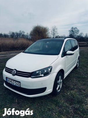 Volkswagen Touran 2.0 CR TDI (140LE) 7 személyes