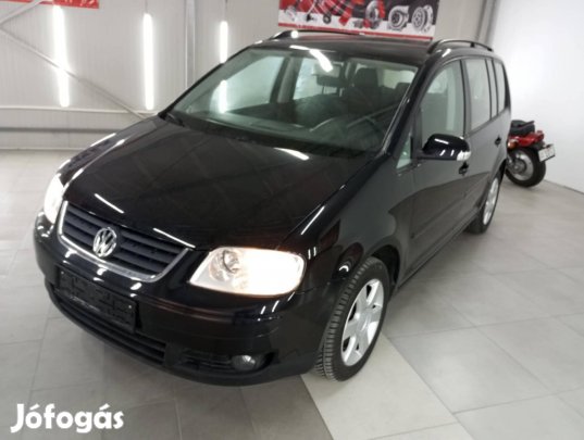 Volkswagen Touran 2.0 PD TDI Trendline DSG Sors...