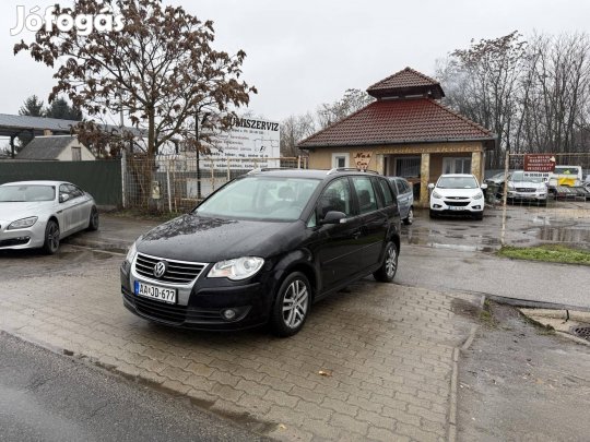 Volkswagen Touran Cross1.9 PD TDi DSG DPF