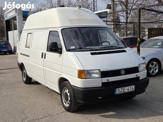 Volkswagen Transporter T4 2.5 (9 személyes ) 70...