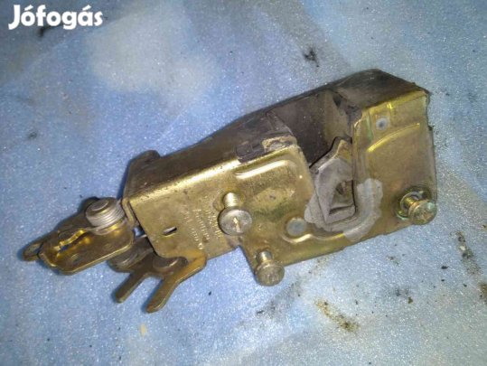 Volkswagen Transporter T4 91-03 Bal Első Ajtó Zárszerkezet