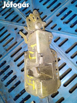 Volkswagen Transporter T4 91-03 Bal Első Ajtó Zárszerkezet