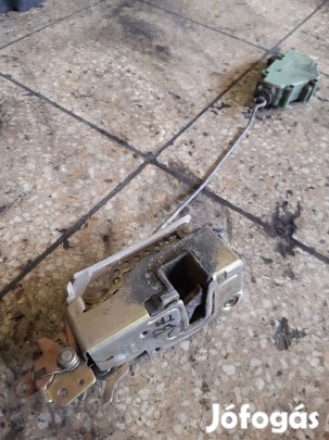 Volkswagen Transporter T4 91-03 Bal Első Ajtó Zárszerkezet +